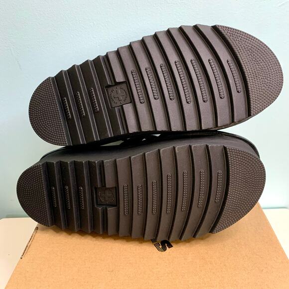 NIB Dr. Martens Blaire Quad Hydro Leather Platform Gladiator Sandals Size 8 - Picture 7 of 10